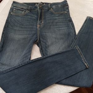 Hollister high-rise super skinny jeans, size 11R